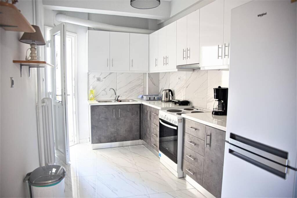 Athens Central 3Bd Apartment Next To Metro Luxury Eksteriør billede